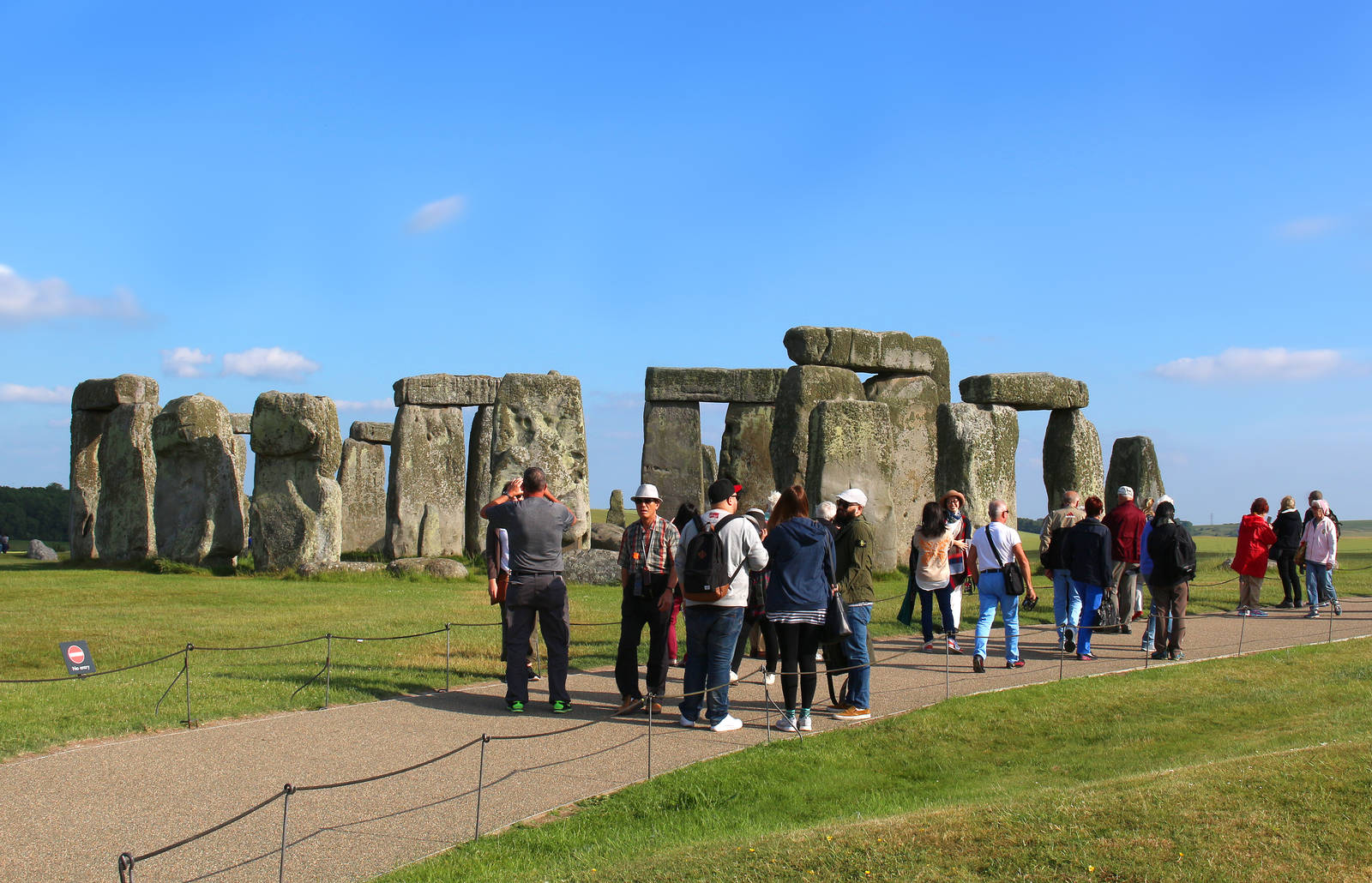 A picture of Stonehenge
